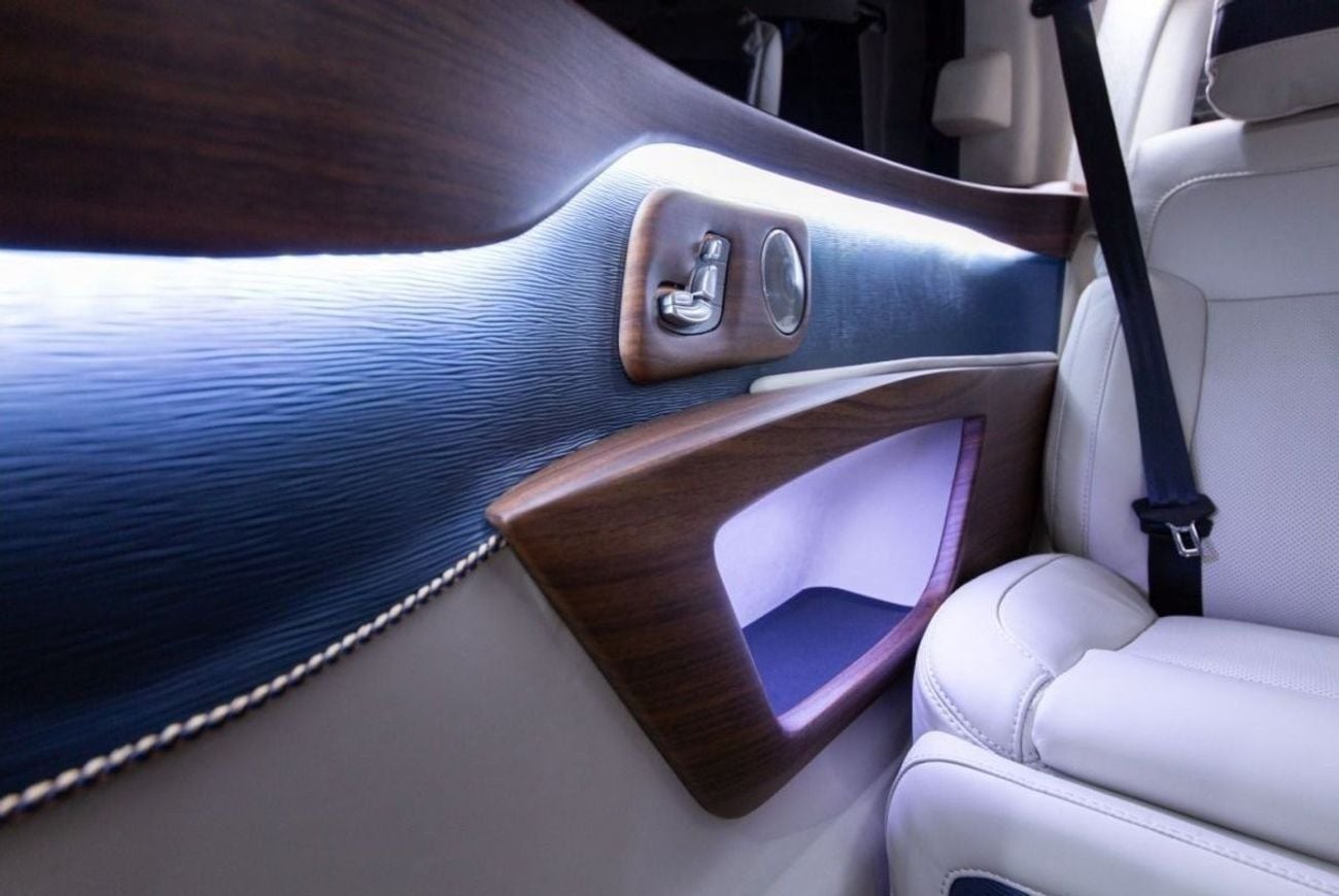 Mercedes Benz V300 AVANTGARDE ERTEX LUXURY CAR DESIGN CO. BLUE PRADA SAILOR EDITION