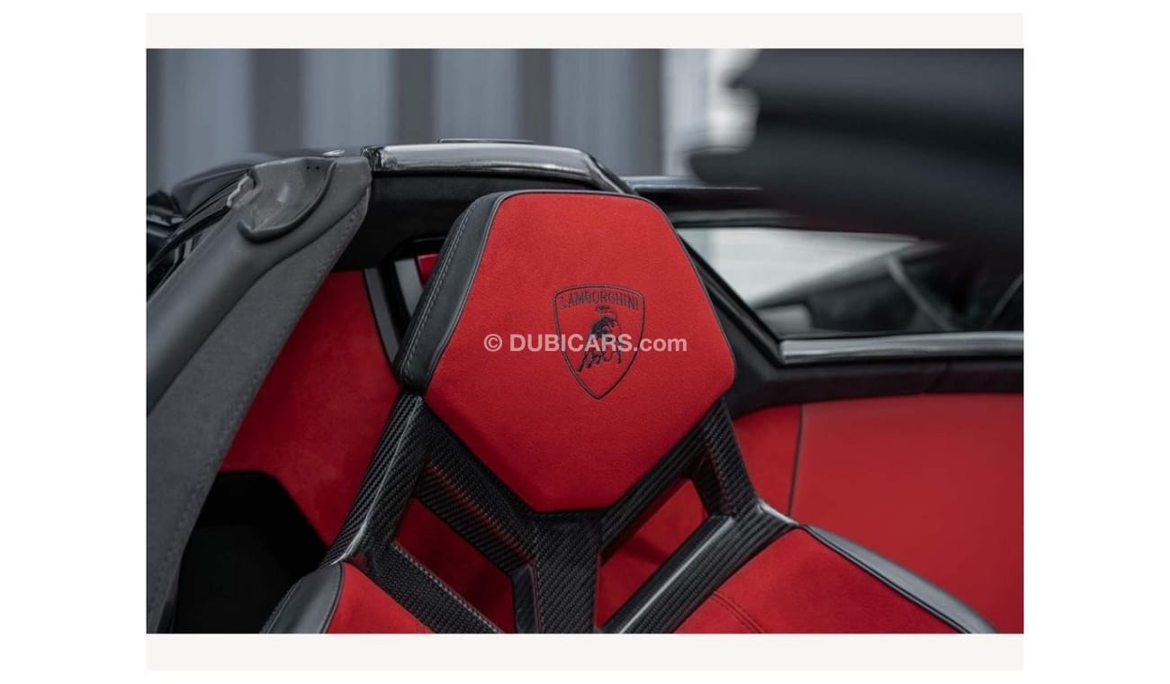 Lamborghini Aventador LP750-4 SuperVeloce Lamborghini Aventador SV Convertible Right Hand Drive