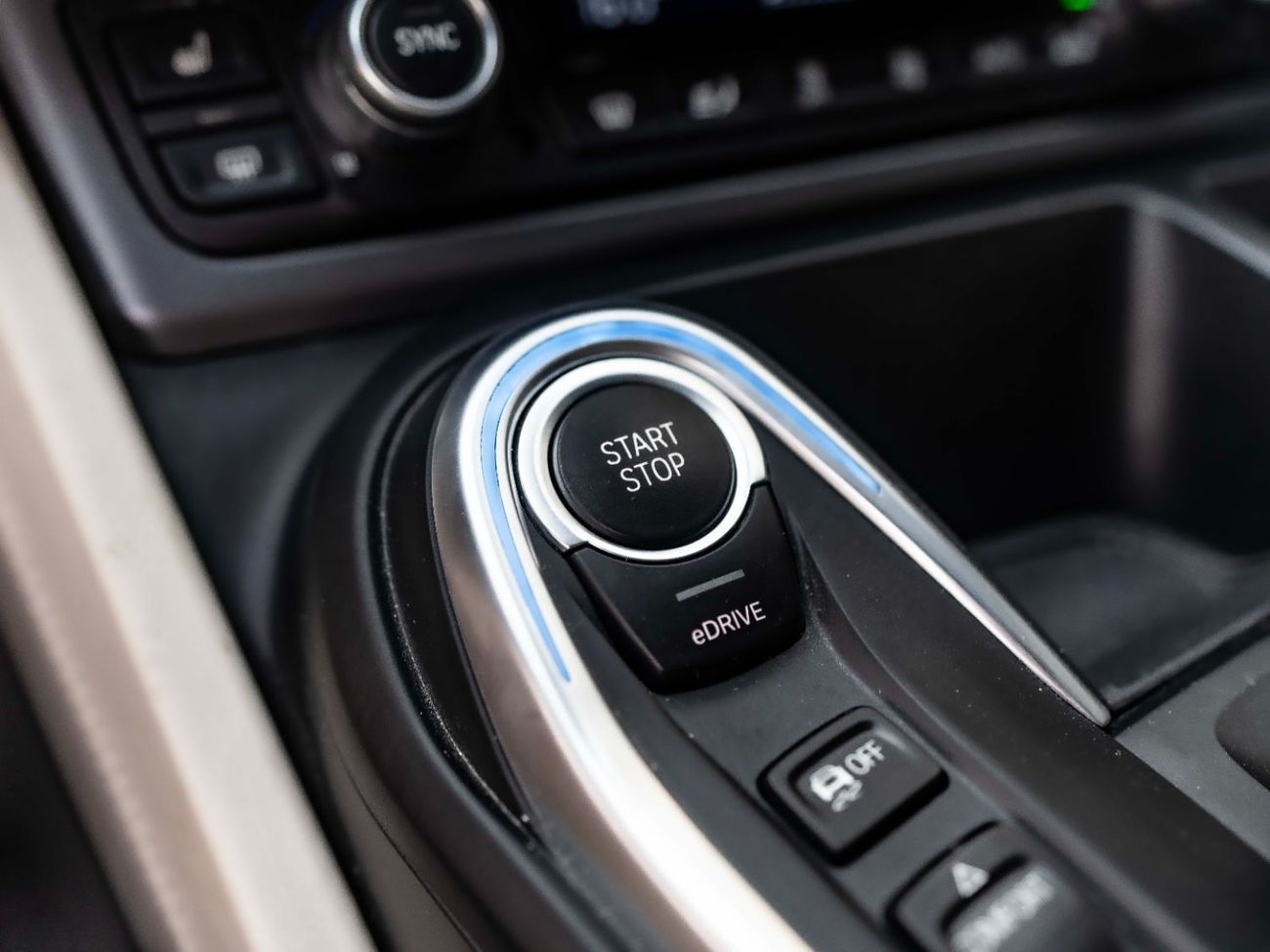 BMW i8 Plug-In Hybrid 1.5L