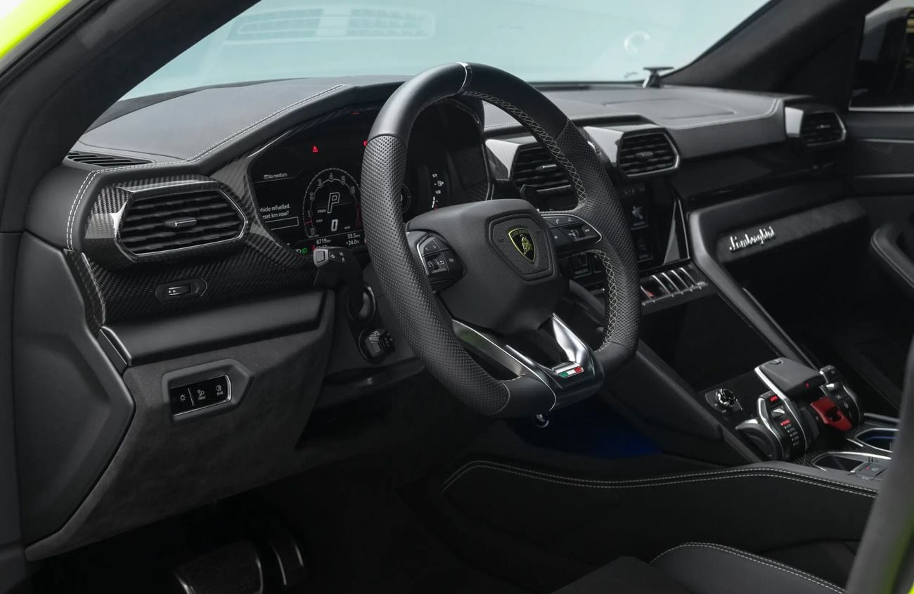 Lamborghini Urus 4.0L V8 Twin-Turbocharged Engine