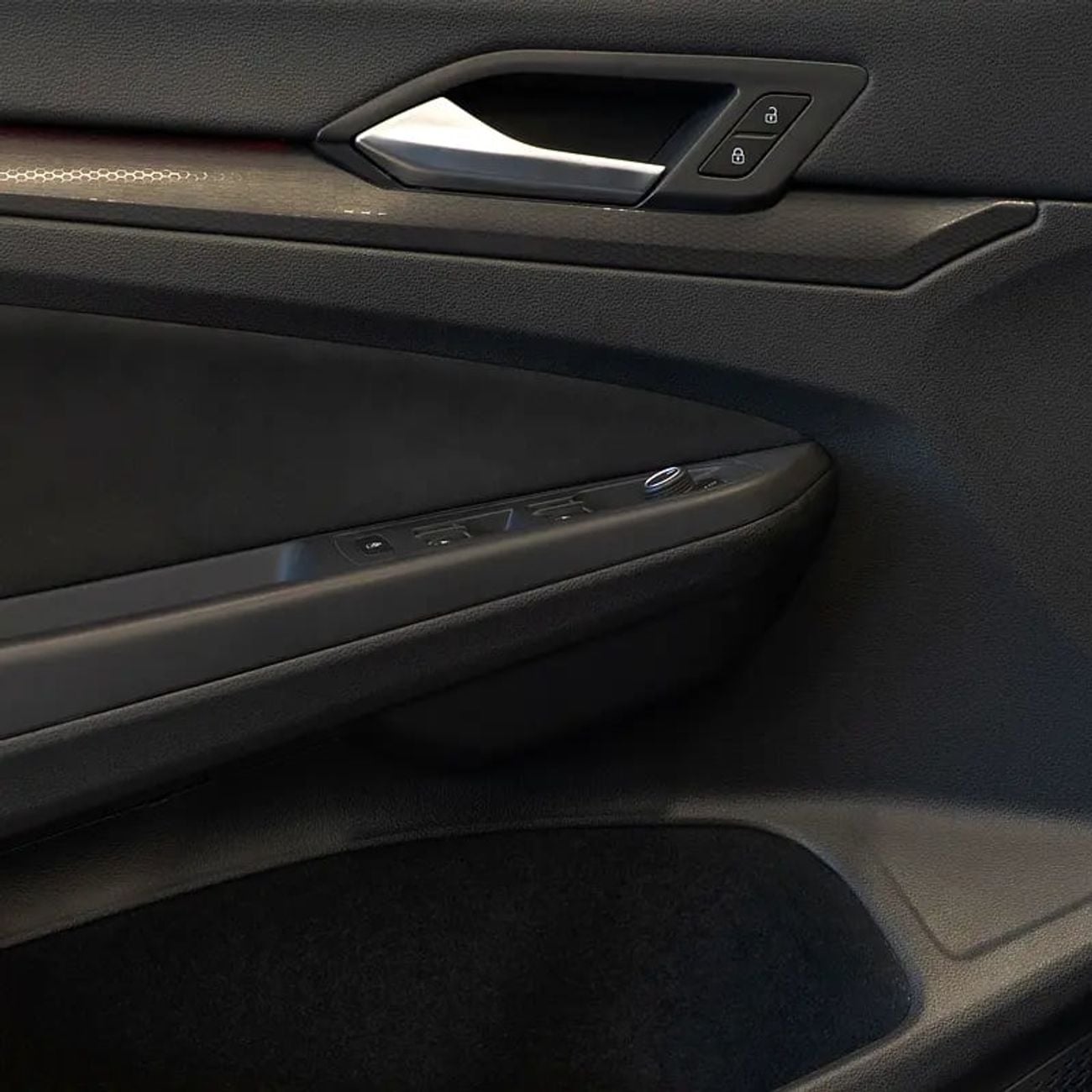 فولكس واجن جولف GTI 2,107 pm • 0% Downpayment • VW GTI • Agency Warranty