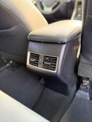 Lexus NX300 Premier 2.0L 4WD sunroof,leather seats