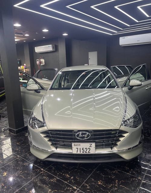Hyundai Sonata 2.5L Mid