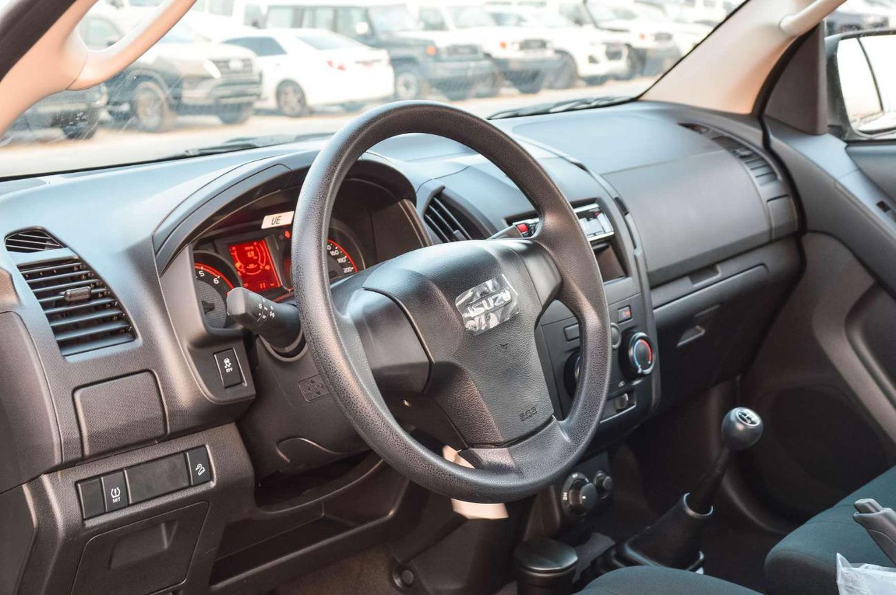 إيسوزو D ماكس ISUZU DMAX 2.5L 4WD SC DIESEL PICKUP 2026
