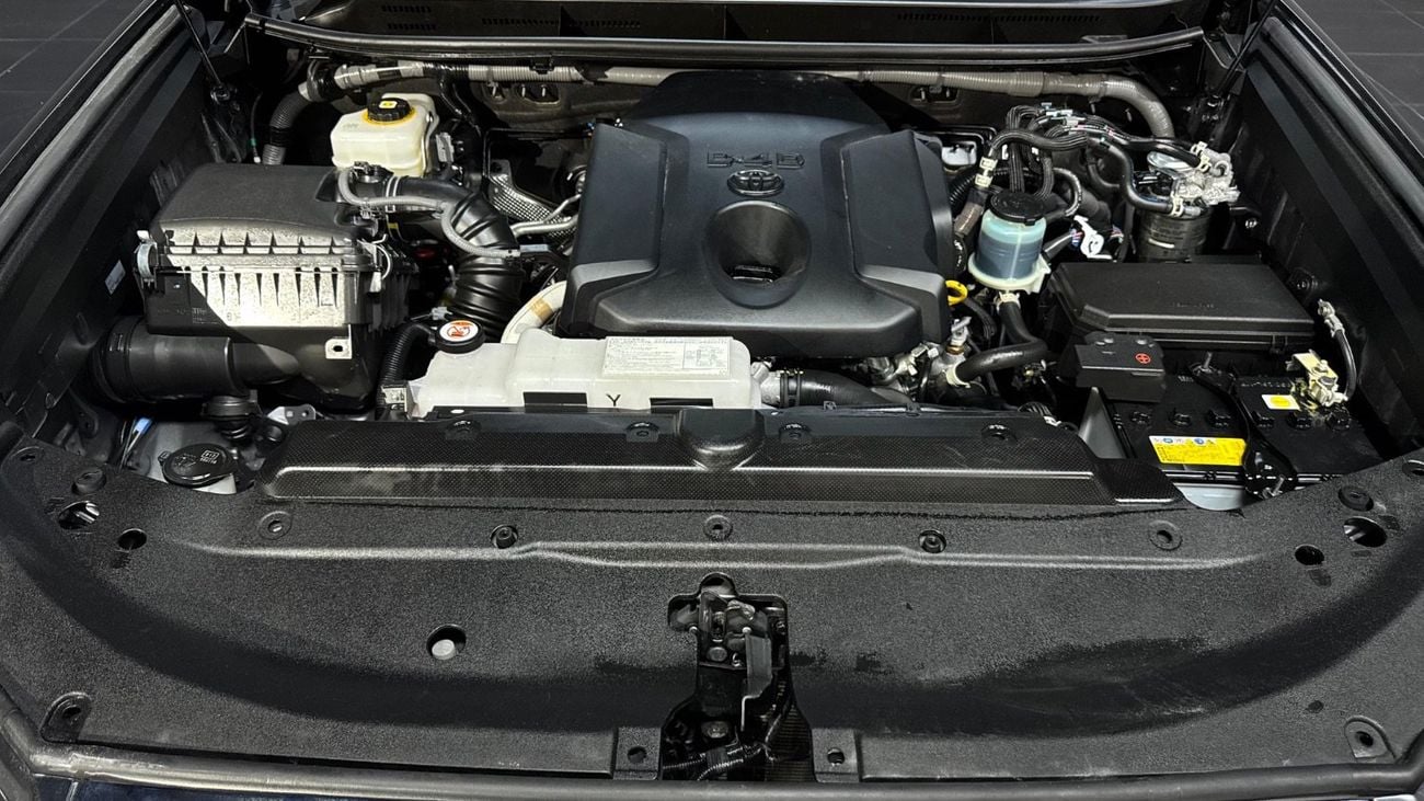 Toyota Prado 2023 Model RHD Diesel Engine Full Option Car is Very clean and Perfect condition