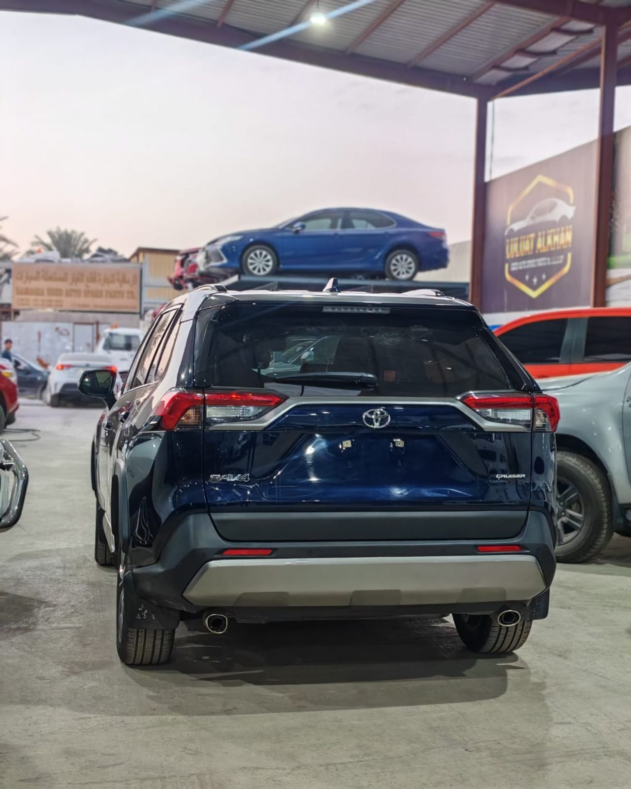 تويوتا راف ٤ 2.5L (2WD) VX