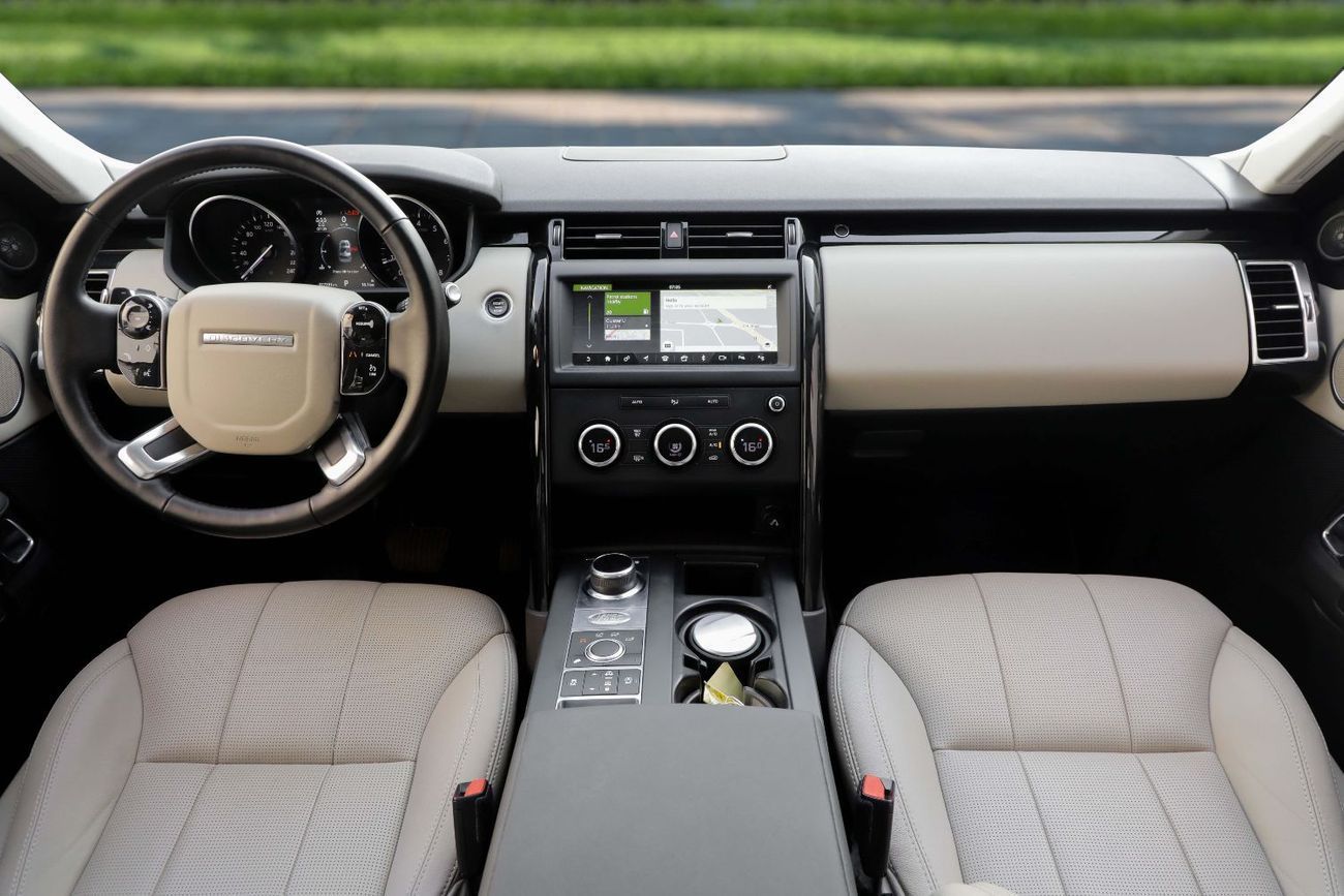 لاند روفر دسكفري | 1,959 P.M  | 0% Downpayment | Under Warranty!