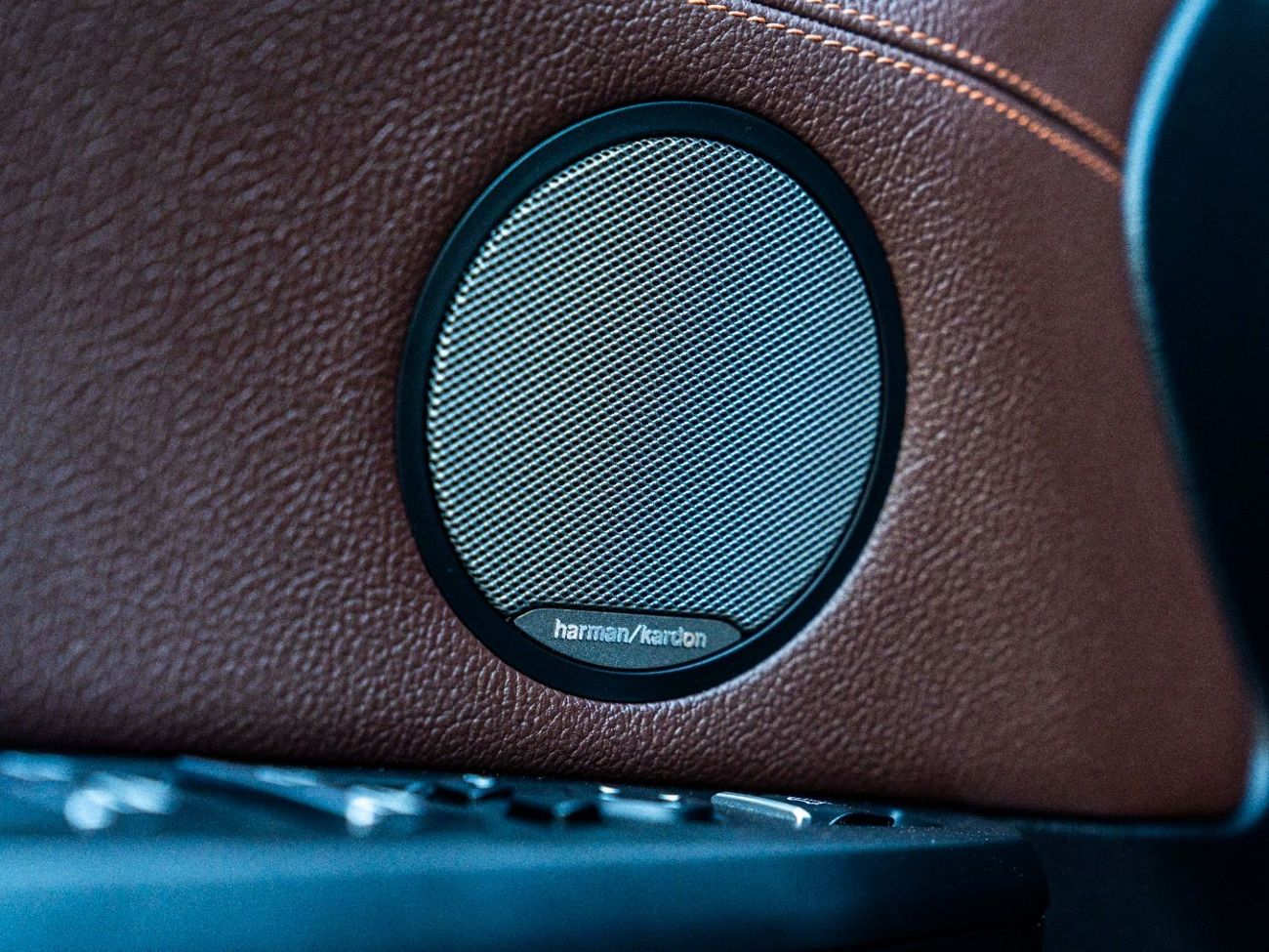 BMW X4 AED 1,573 PM • X4 XDRIVE 28i M-KIT • FULL OFFICIAL BMW SERVICE HISTORY • 2.0L TURBOCHARGED