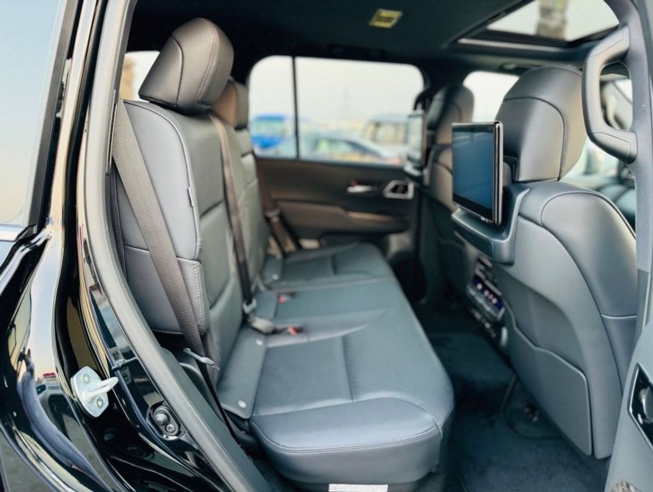 تويوتا لاند كروزر Brand new sahara 2024