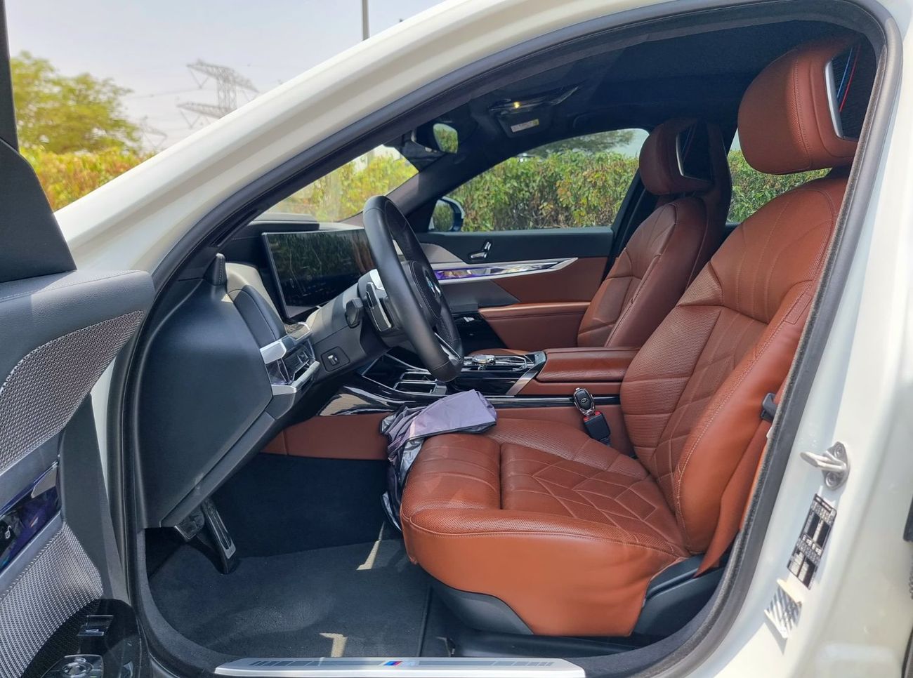 BMW 735i M Sport 5 years Warranty & service 2023 GCC