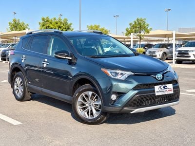 Toyota RAV4 LE 2.5L Cylinder 4 Hybrid Automatic 5 Seats 5 Doors