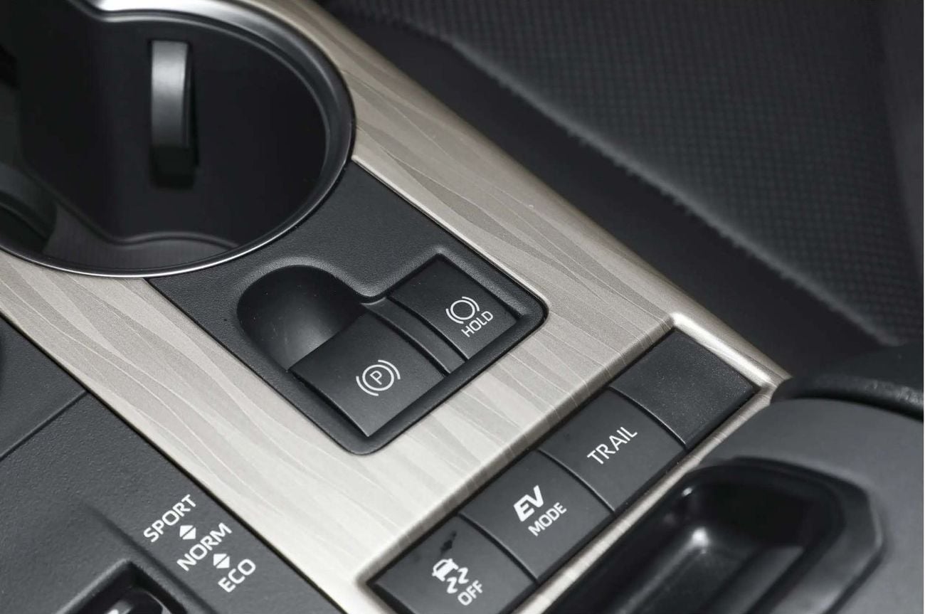 Toyota Highlander ,4WD, JBL, PANORAMIC ROOF, CHINESE SPECS - MODEL 2026