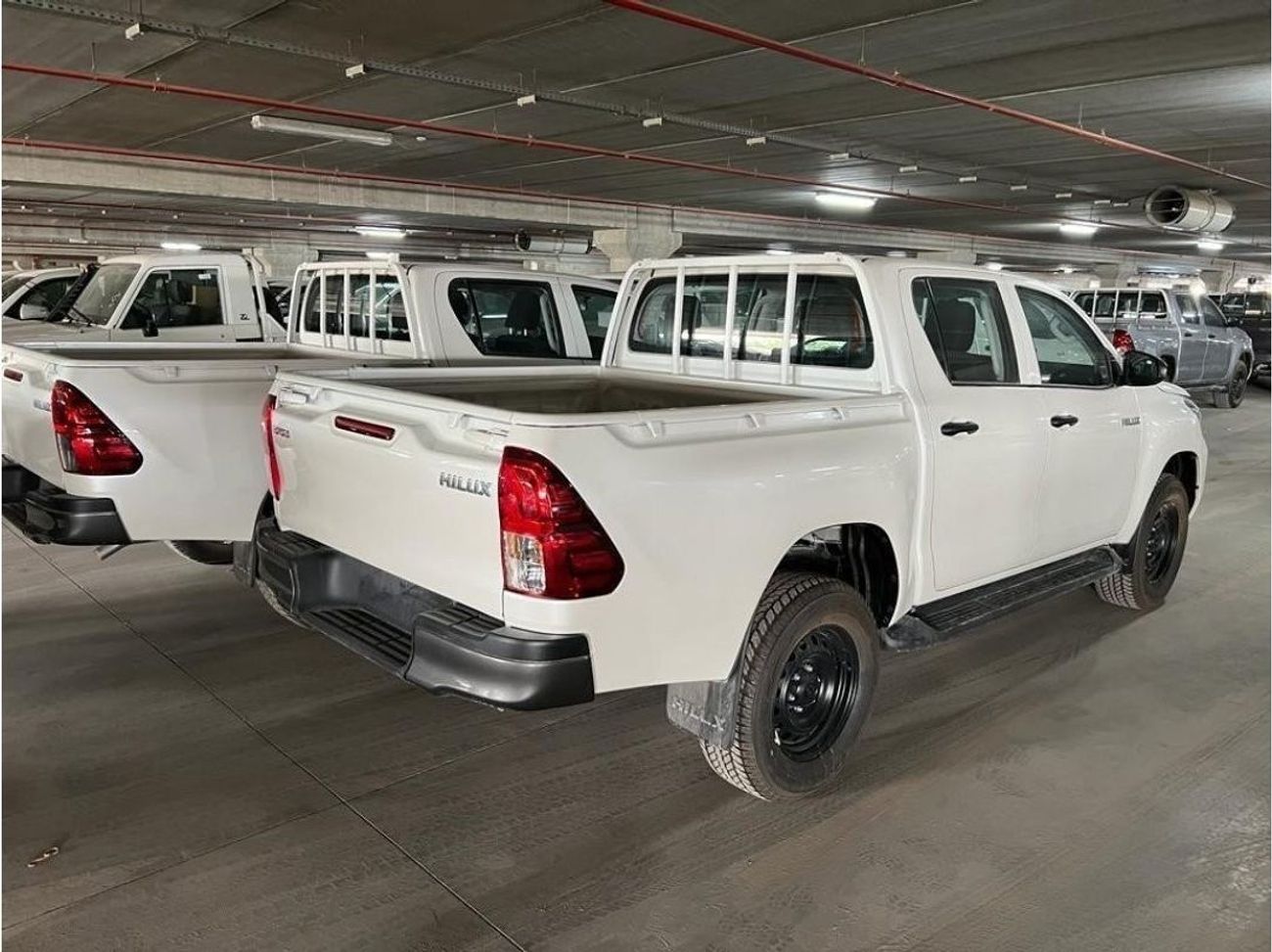 Toyota Hilux Wide Body Turbo Diesel Manual Transmission 4WD Double Cab * Export Price *