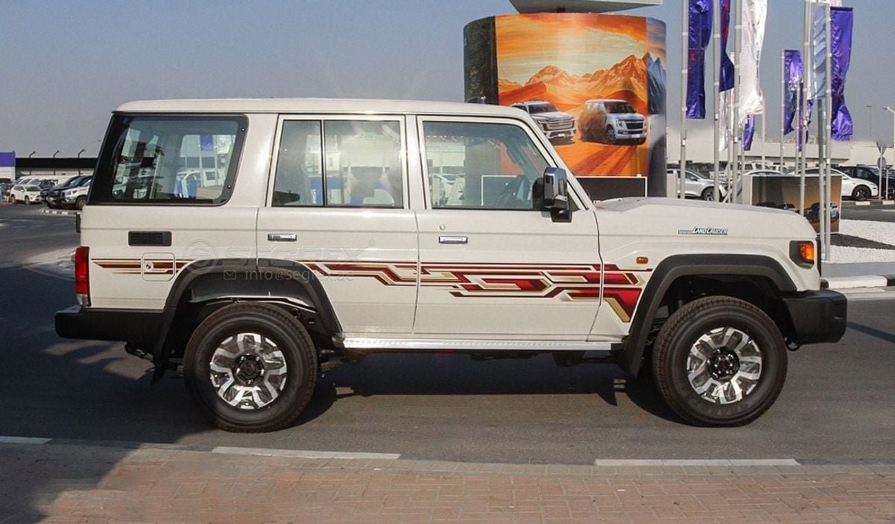 Toyota Land Cruiser 70 2025 Model Toyota Land Cruiser Hardtop LC76, 2.8L Diesel 4WD 5M/T