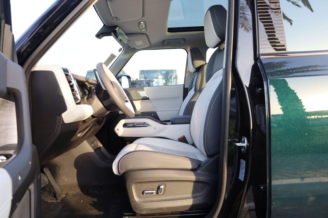 Chery iCar 03 CHERY_iCAR_eQ3_MODEL_2024_RANGE_472KM_AVAILABLE_SILVER_GREEN