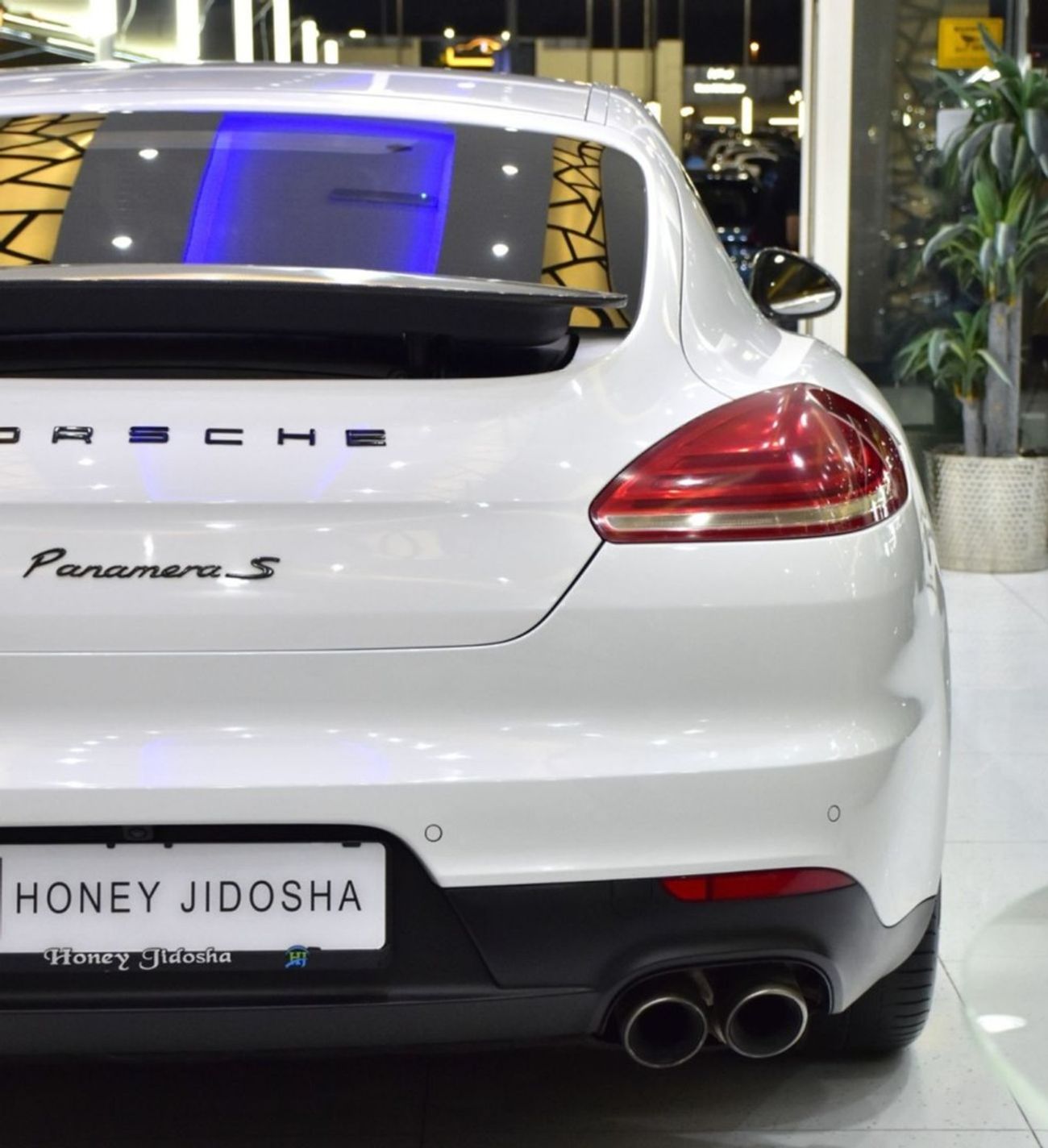 Porsche Panamera EXCELLENT DEAL for our Porsche Panamera S ( 2014 Model ) in White Color GCC Specs
