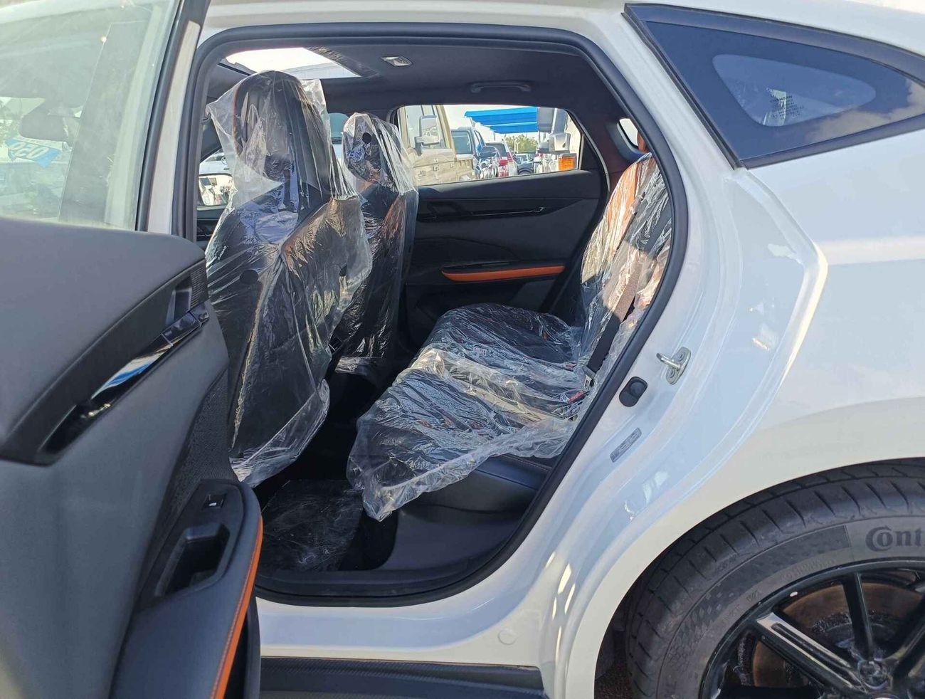 Changan Uni V Hybrid /1.5L V4 / Power Seats With Leather / Openable Sunroof / 360*Camera (CODE# UNIV15B)