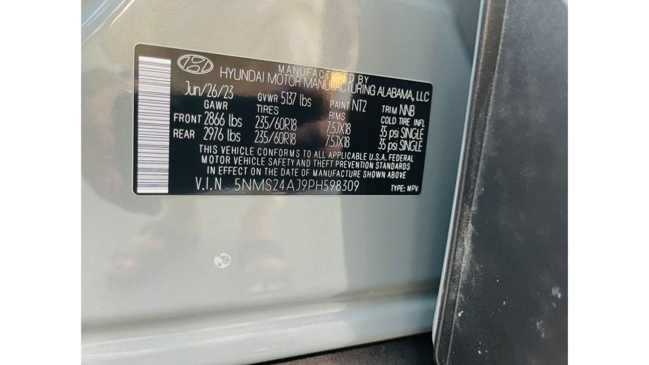 Hyundai Santa Fe 2023 SANTAFE LOW MILE full option