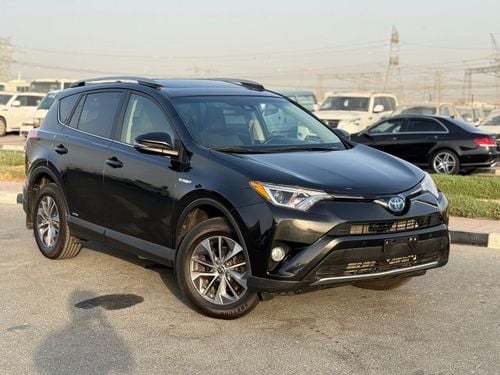 Toyota RAV4 Hybrid XLE 2.5L,sunroof,leather seats Full option