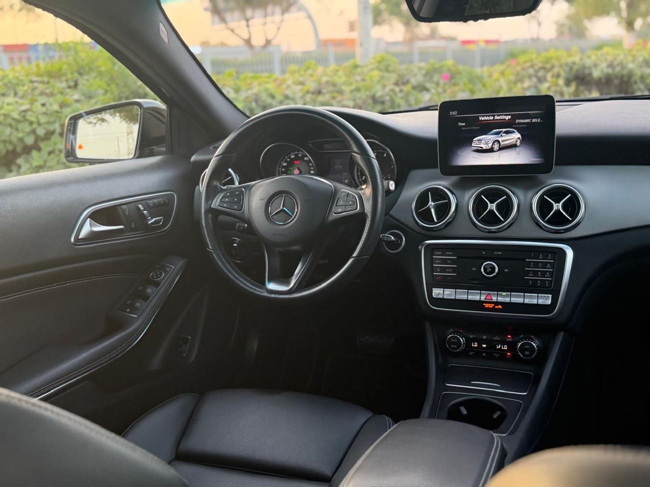 مرسيدس بنز GLA 250 2020 Mercedes-Benz GLA 250 4MATIC | TOP OPTIONS LIKE NEW WITH ONE YEAR WARRANTY