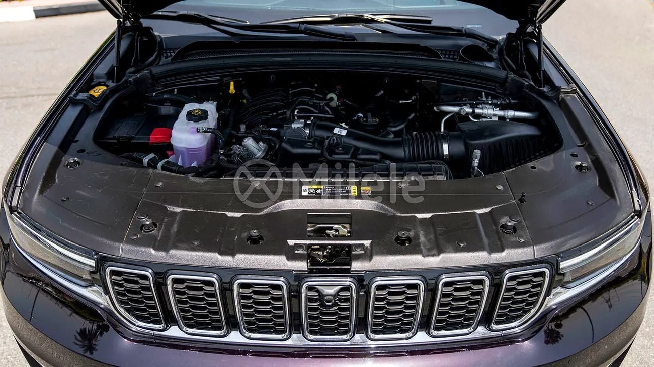 جيب جراند شيروكي Limited | 2-Year Warranty + Service Available| In-House Financing Available