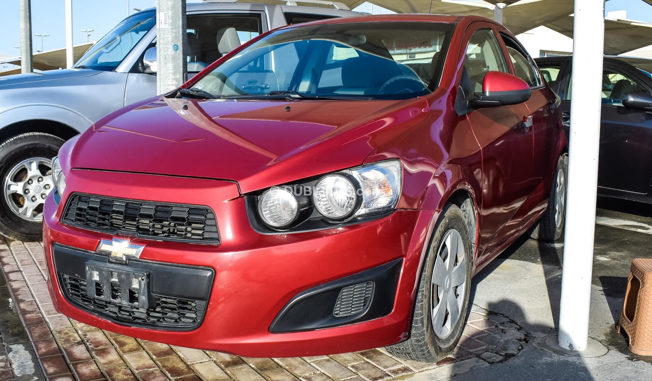Used Chevrolet Sonic 2015 for sale in Dubai 218654