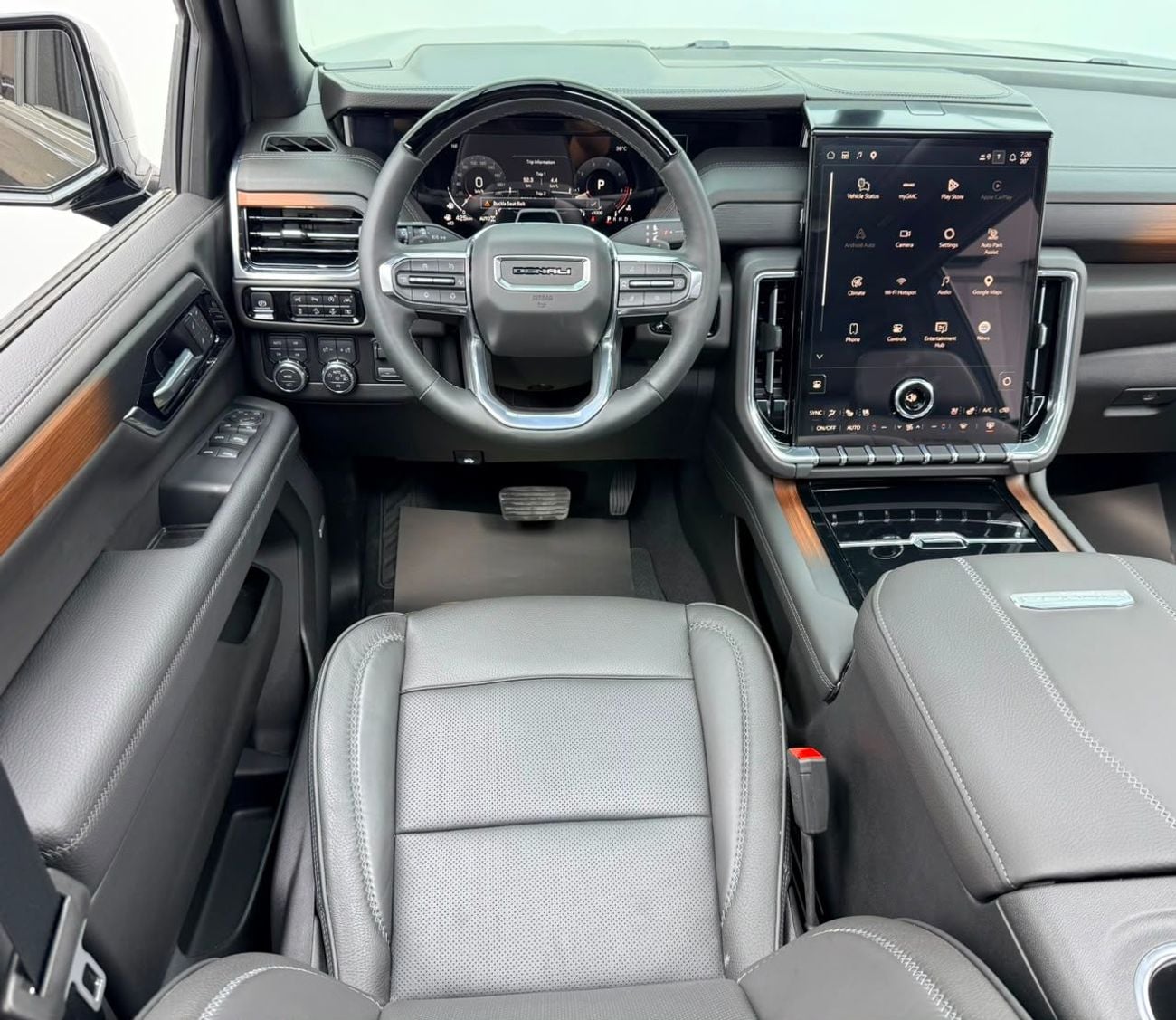 جي أم سي يوكون DENALI 2025 GMC Yukon Denali, 2030 GMC Warranty + Service Pack, Full GMC Service History, Very Low K