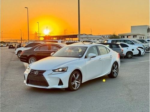 لكزس IS200t 2017 TURBO ENGINE 2.0T V4 NO ACCIDENT USA IMPORTED