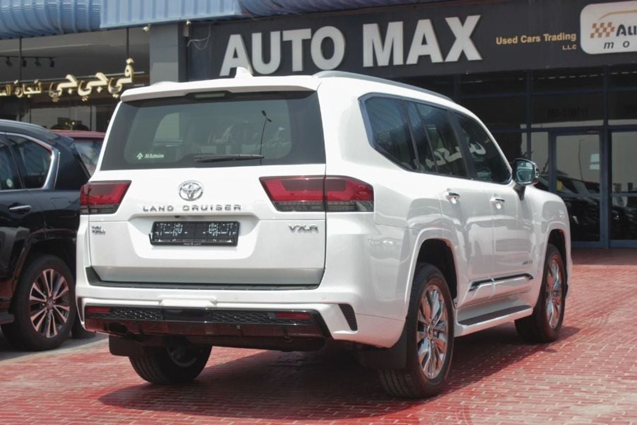 Toyota Land Cruiser VXR , UNDER WARRANTY FROM AL FUTTAIM