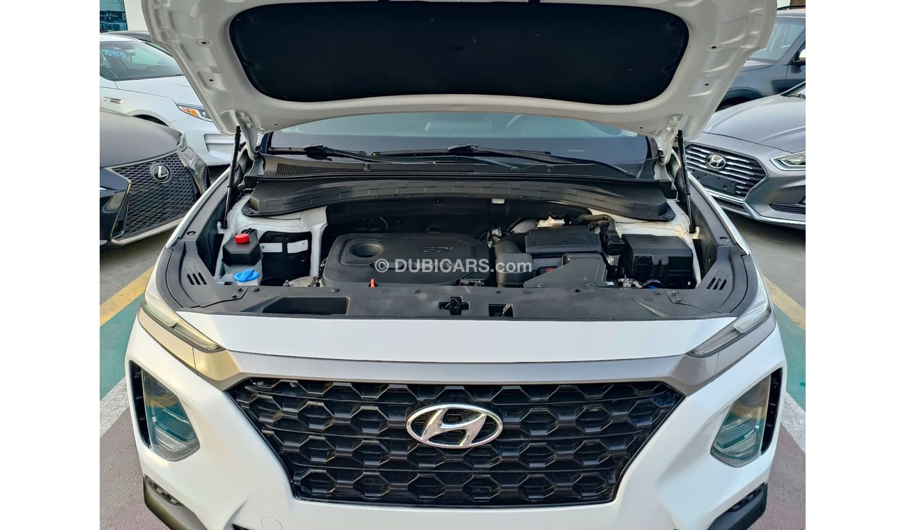 Hyundai Santa Fe SE /  V4 / 2.4L / 1 YEAR WARANTY / INSURANCE- REGISTERATION (LOT # 18099)