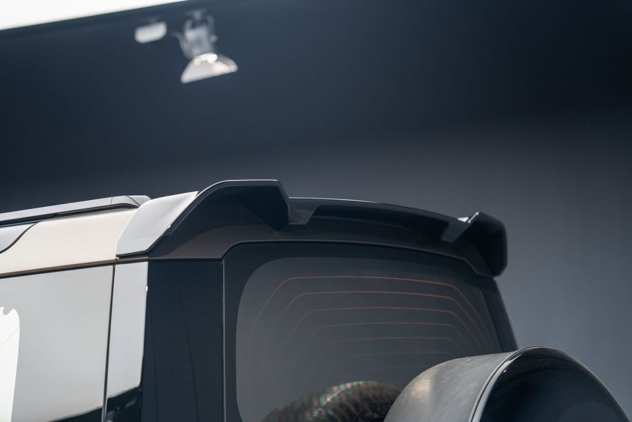 لاند روفر ديفندر P300 110 SE 2.0L (5 Seater)