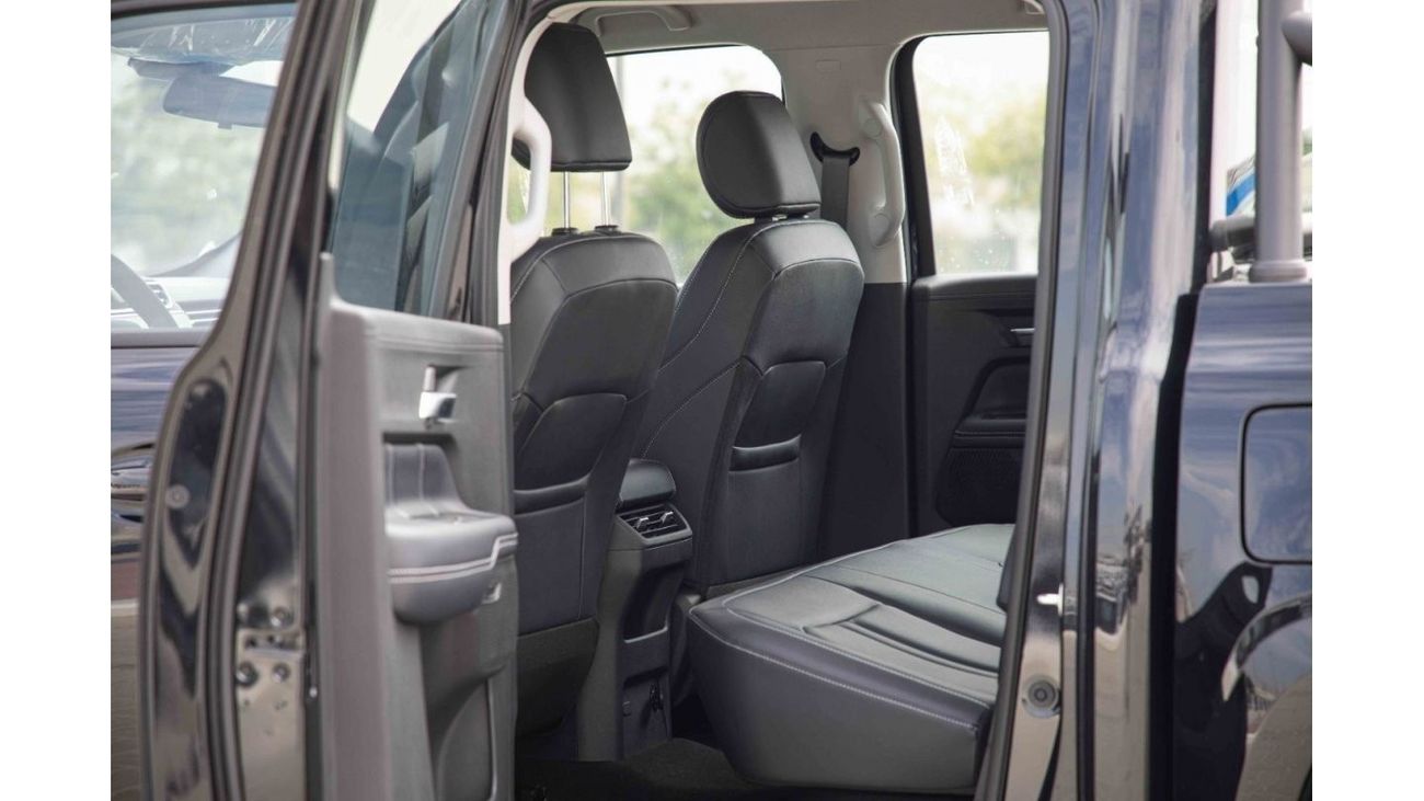 JMC Grand Avenue 2024 JMC Grand Avenue 2.3 DV 4X4 - Stone Black inside Black | Export Only