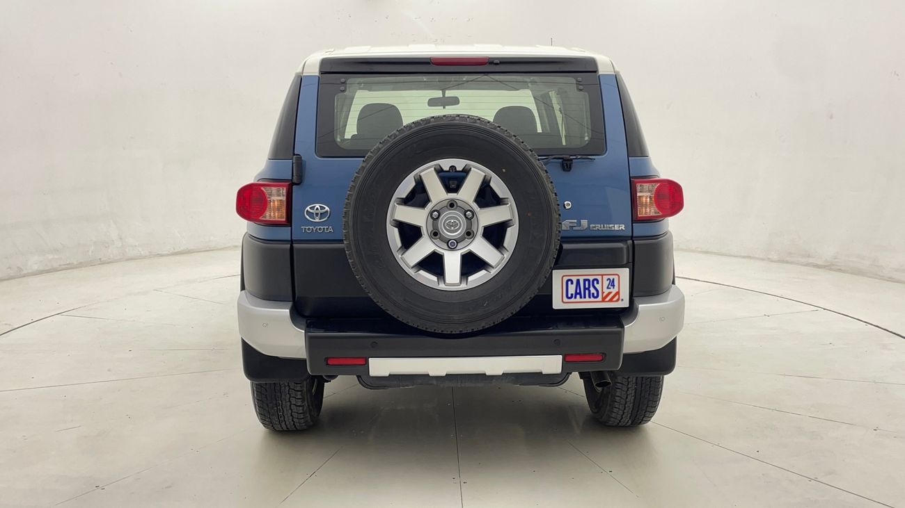 Toyota FJ Cruiser GXR 4 | Zero Down Payment | Home Test Drive