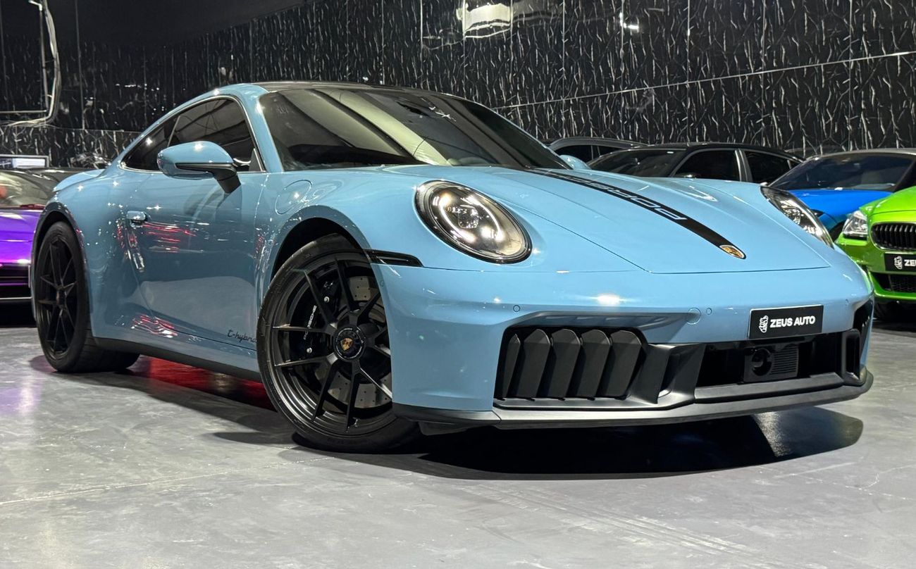 Porsche 911 Carrera GTS 3.6L (541 HP) Coupe 2025 Porsche 911, 2027 Porsche Warranty, Sport Chrono Package, Very 