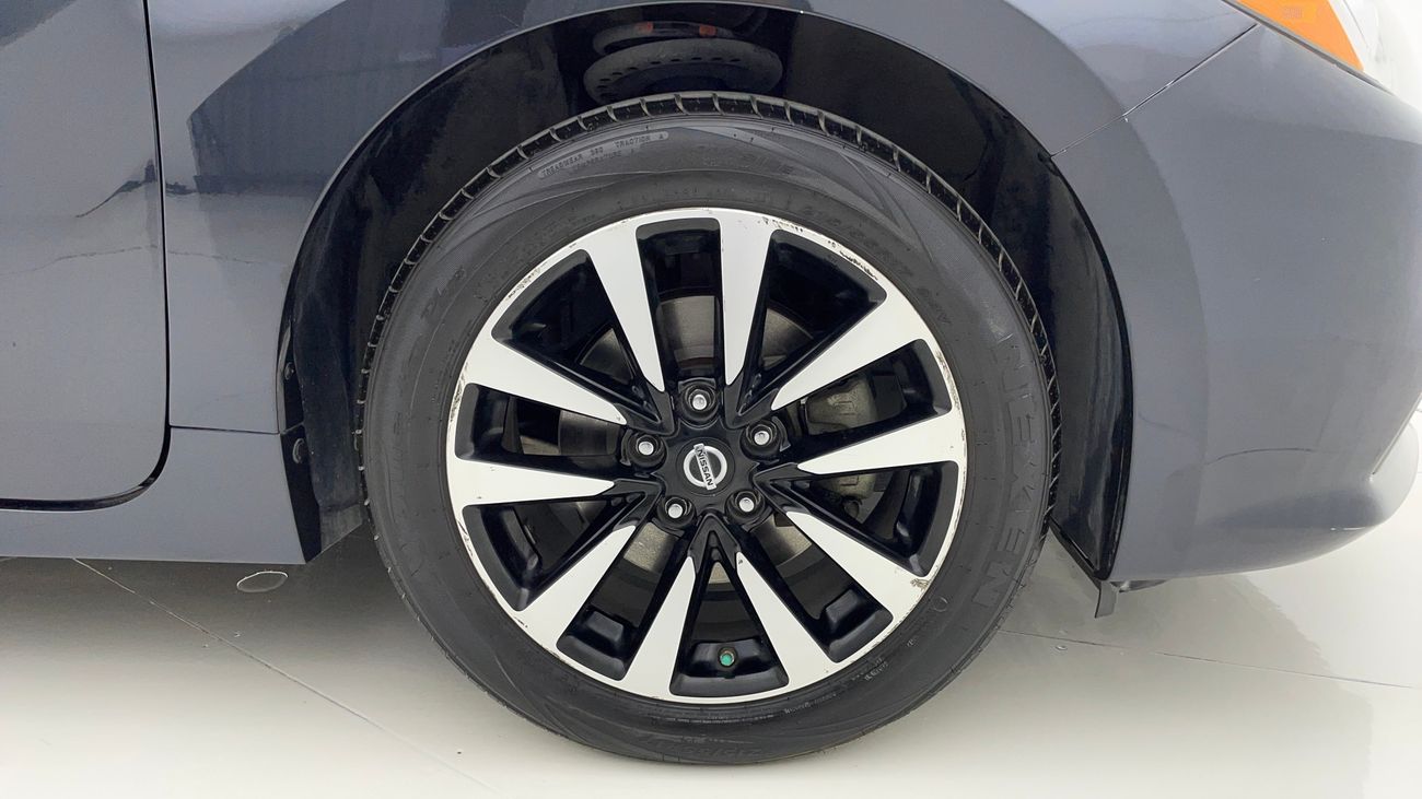 نيسان ألتيما SV 2.5 | بدون دفعة مقدمة | اختبار قيادة مجاني للمنزل