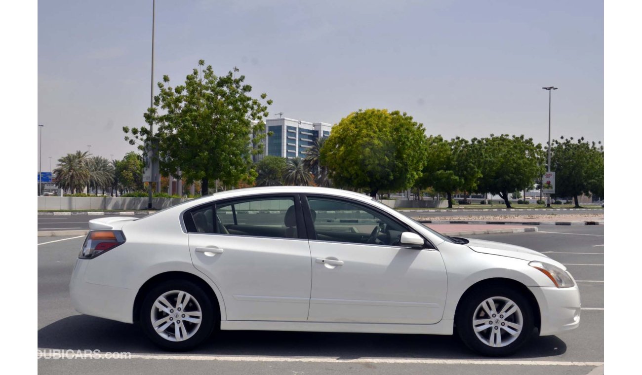 Nissan Altima Mid Range in Perfect Condition