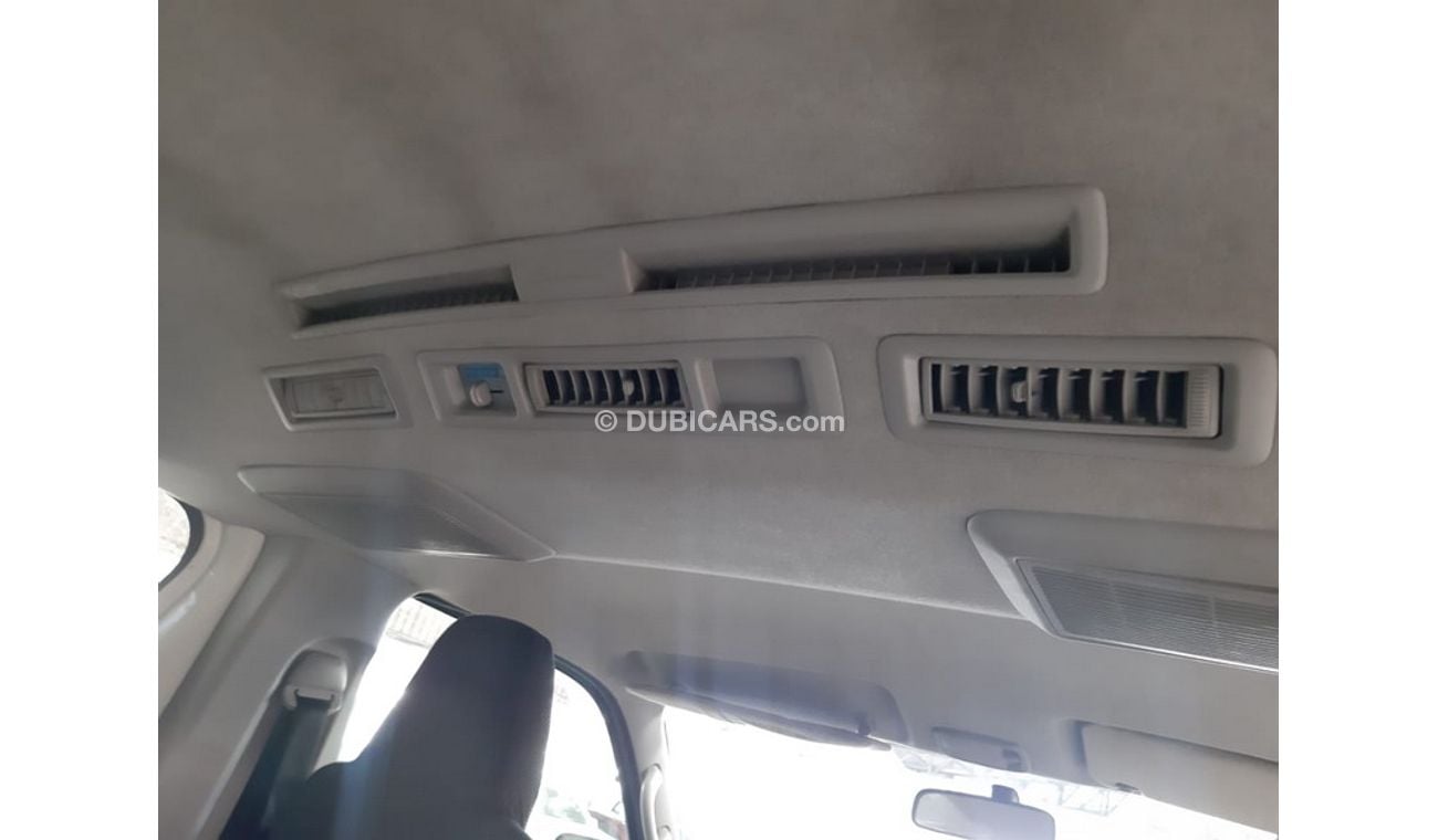 تويوتا هاياس تويوتا هايس - باص (ديزل)