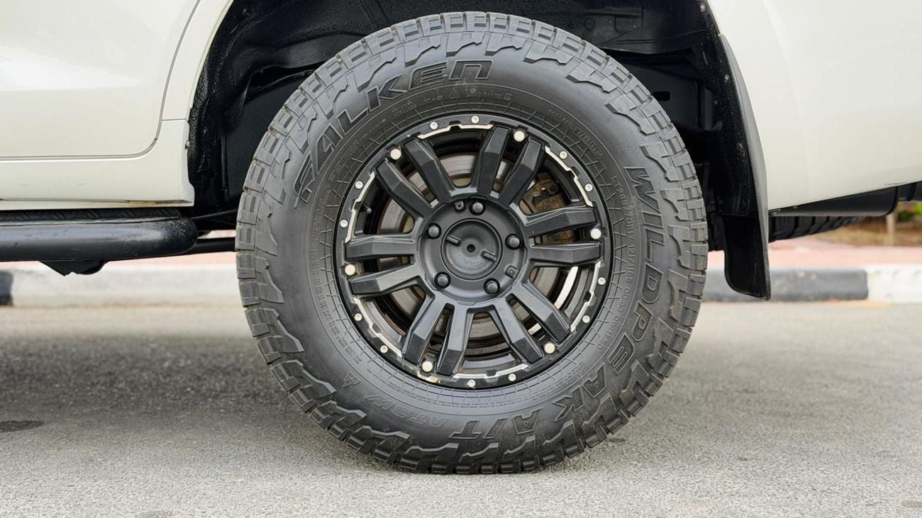 Toyota Land Cruiser AFTER MARKET OFF-ROAD MODIFIED | ARB BULL BAR | AUTO | SIDE AWNING CAMPING TENT | 4.5L DIESEL ENGINE