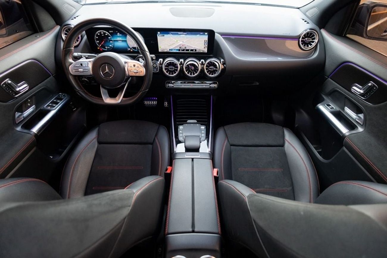 Mercedes-Benz GLA 200 Premium 1.4L Mercedes-Benz GLA200 AMG 2021 GCC under Agency Warranty with Flexible Down-Payment.