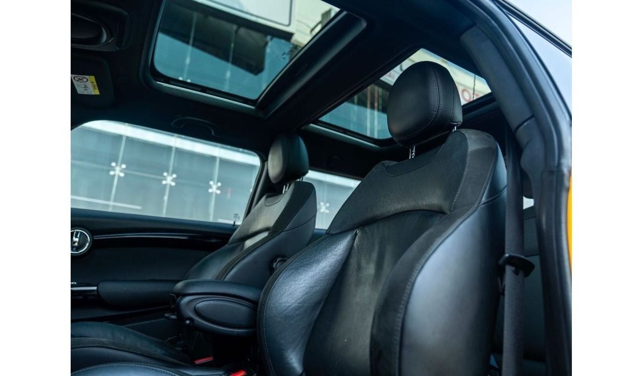 Mini Cooper S AED 1,101 PM • COOPER S JCW • OFFICIAL MINI AGENCY SERVICE PLAN UNTIL 27/02/2025