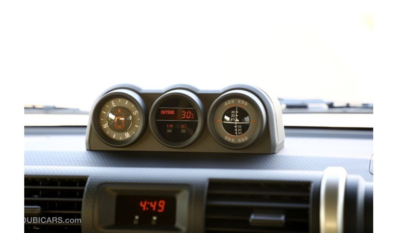 Toyota FJ Cruiser 2023 Toyota FJ Cruiser 4.0 JBL - Beige white Dual ton Inside Black | Export Only