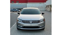 فولكس واجن باسات AVAILABLE FOR EXPORT - Volkswagen Passat 2014, 2.5L, Full Option, Silver color, GCC Specs