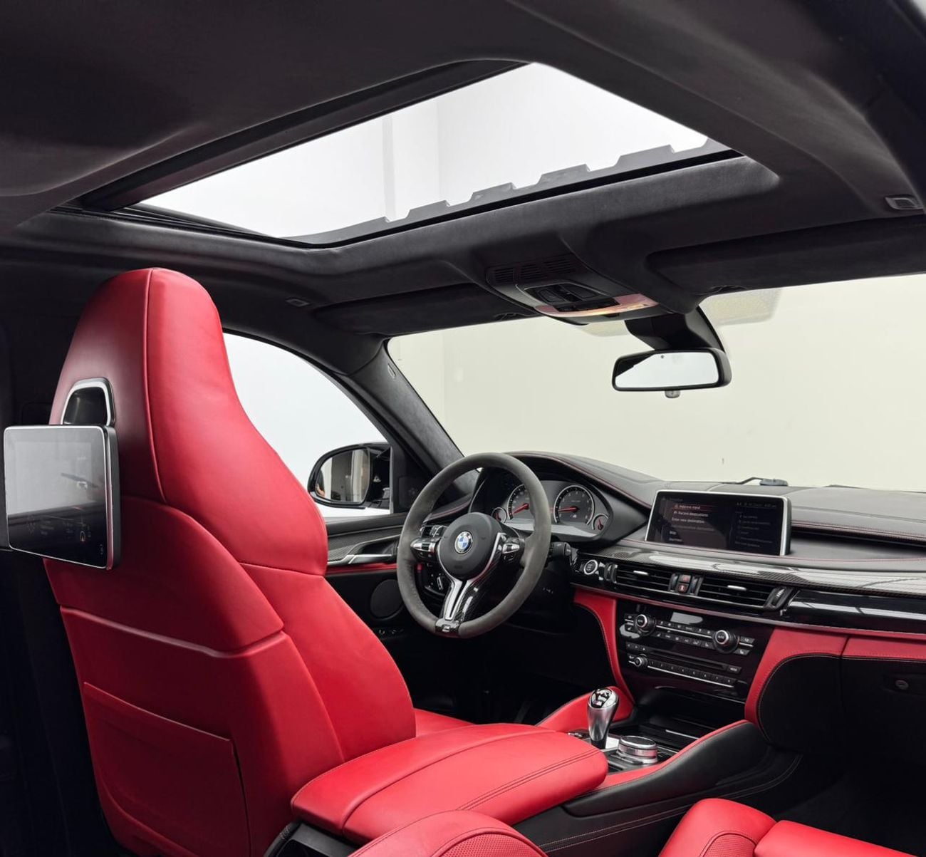 BMW X6M Std 4.4L 2017 BMW X6M, Full Service History, Excellent Condition, GCC