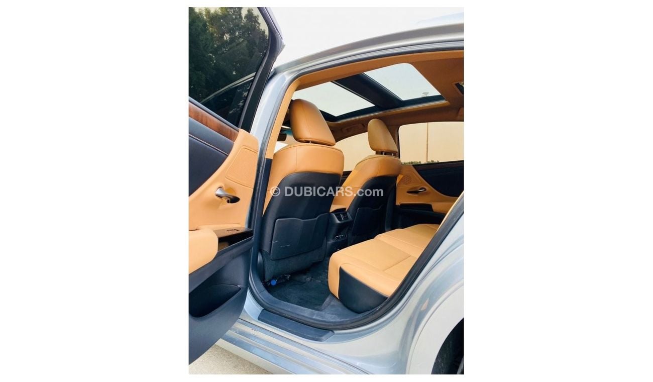 Lexus ES350 Platinum LEXUS ES350 2022 ORIGINAL PAINT  zero accidents