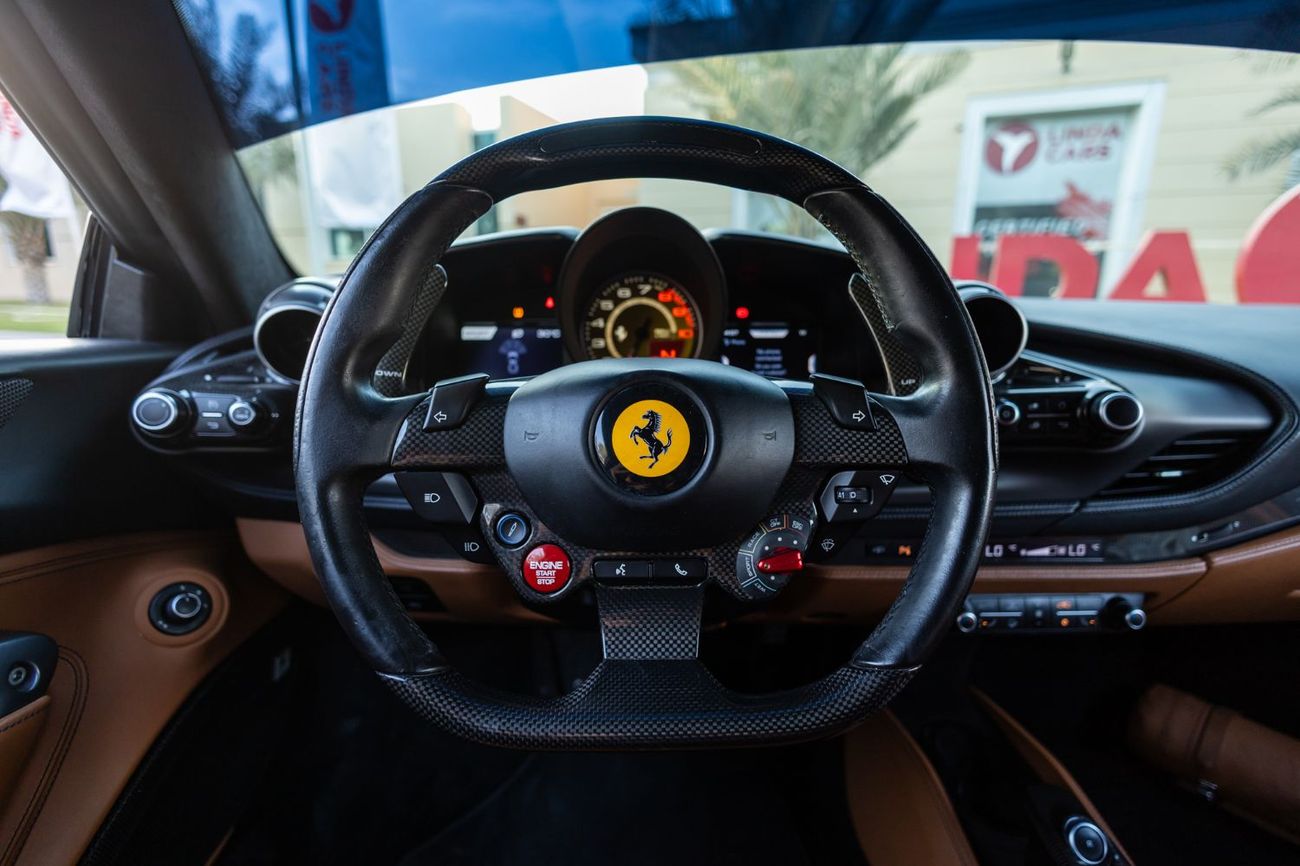 Ferrari F8 Tributo 3.9T V8