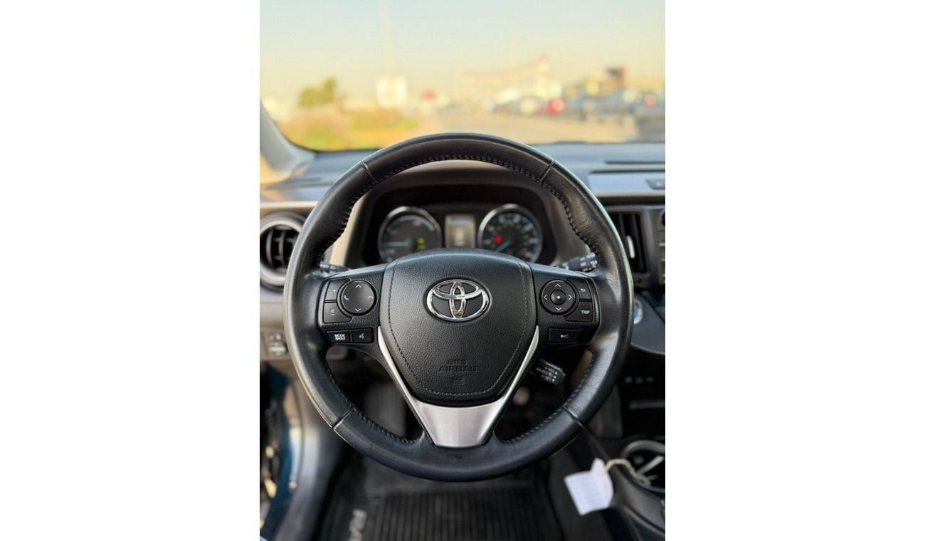 Toyota RAV4 Hybrid TOYOTA RAV4 XLE premium