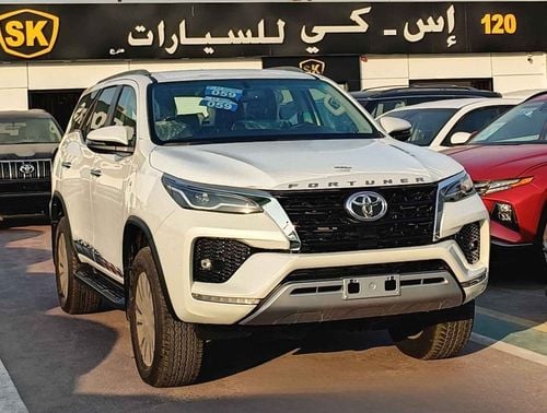 Toyota Fortuner SR5, 4.0L, V6, 2 Electric Seats, Auto AC, Rims, Leather Sts, Wireless Charger 2024MY (CODE# FP40F)