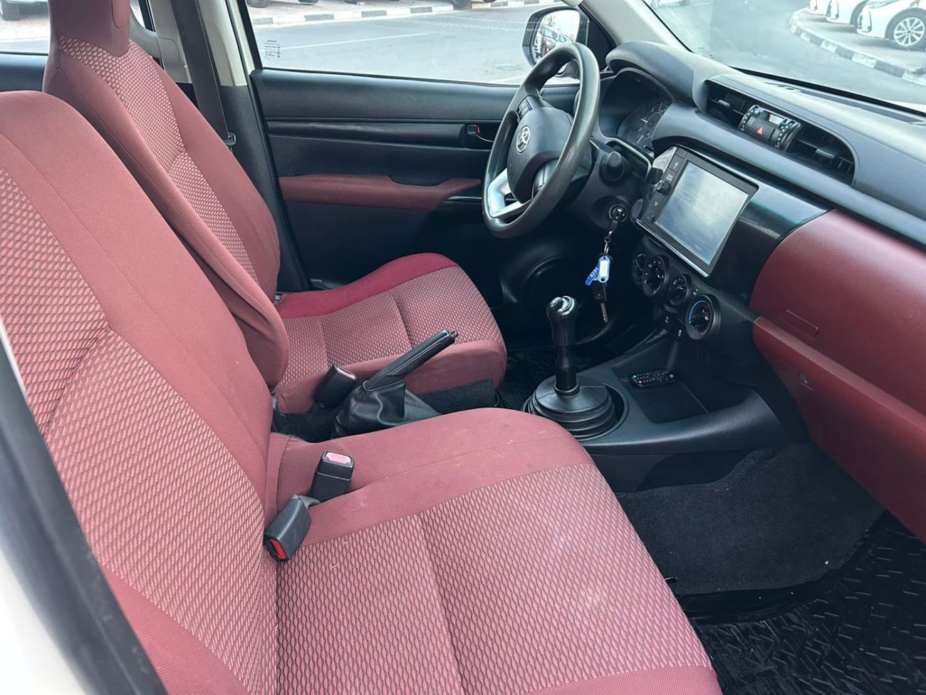 تويوتا هيلوكس 