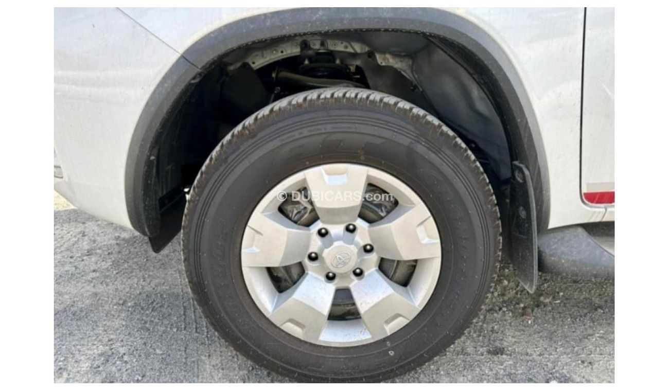 Toyota Fortuner TOYOTA FORTUNER 2.4L DIESEL A/T 4WD