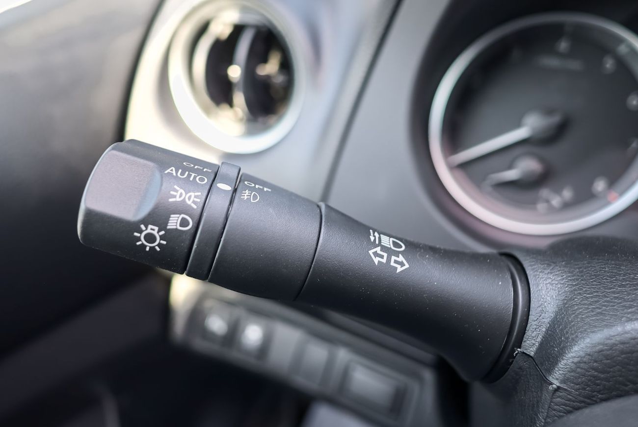 Nissan Navara 2025 LE 2.5L Petrol 4×4 MT DC Plus | Unbeatable Prices – Book Yours Now!